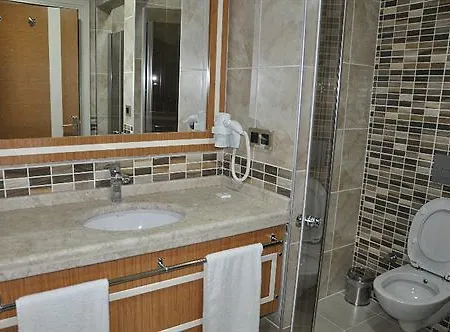 Malahit Exclusive 2*